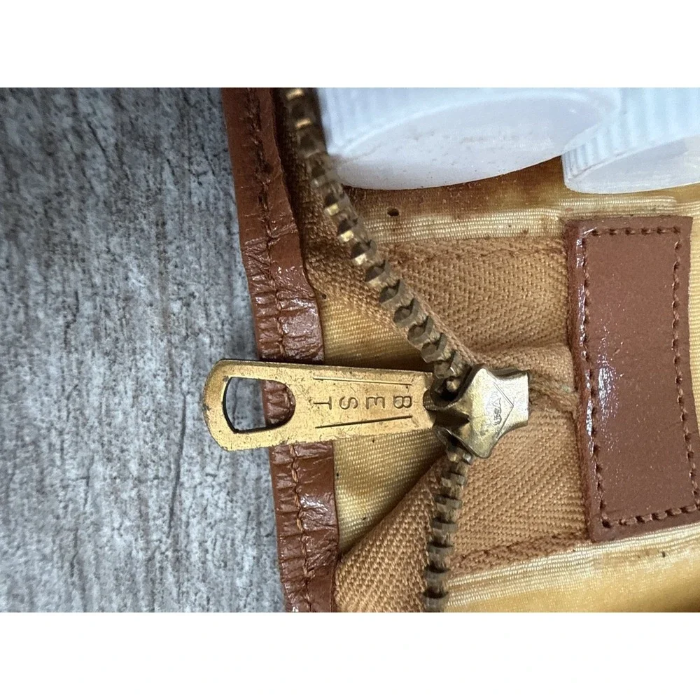 N/A vintage zippered